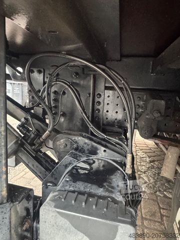 Dzērienu kravas automašīna MITSUBISHI Canter 9C18/LBW/2xAHK/B-B/Top-Zustand