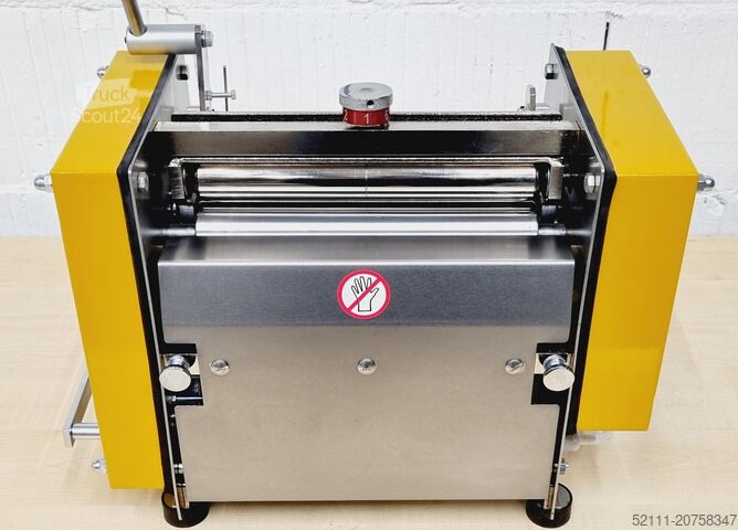 Dingemanse Trucks & Trailers Dingemanse Trucks & Trailers Dingemanse Trucks & Trailers