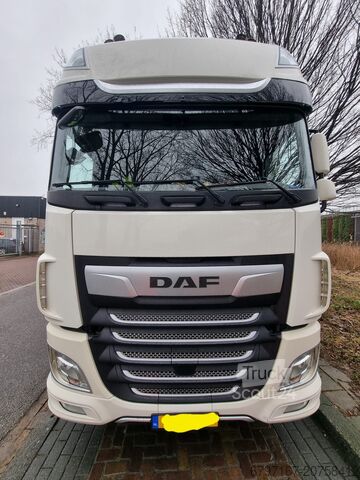 Standart traktör Daf Xf480 SSC