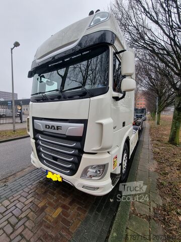 Standart traktör Daf Xf480 SSC