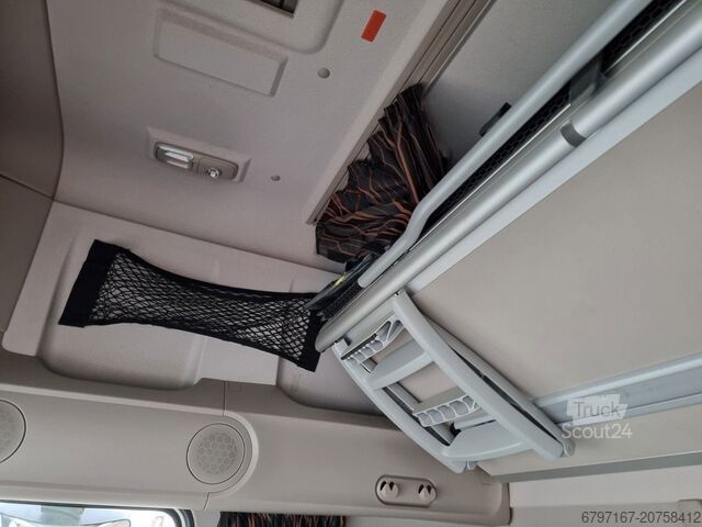 Standart traktör Daf Xf480 SSC