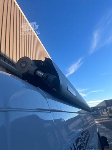 Karavan/karavan aracı Fiat Weinsberg Carabus 600 K | 4 Posti Letto | Completamente Attrezzato