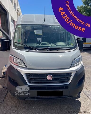 Karavan/karavan aracı Fiat Weinsberg Carabus 600 K | 4 Posti Letto | Completamente Attrezzato