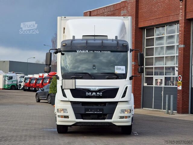 Koffer MAN TGM 18.340 4x2 - Sleepercab - Box with sidedoor...