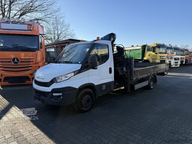 Lastbilmonteret kranvogn Iveco Daily 70C17 HMF 635 Kran bis 11 Meter