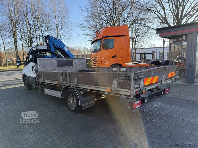 Lastbilmonteret kranvogn Iveco Daily 70C17 HMF 635 Kran bis 11 Meter