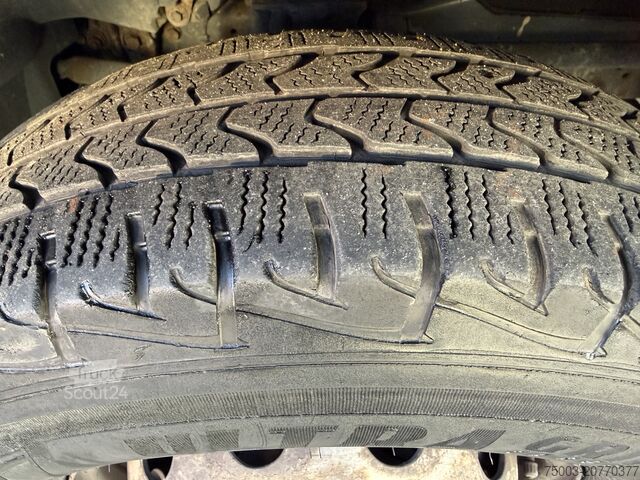 Lastbilmonteret kranvogn Iveco Daily 70C17 HMF 635 Kran bis 11 Meter