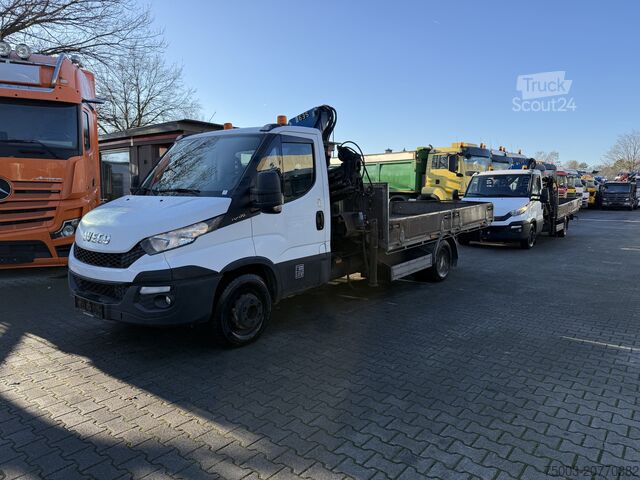 Pick-up varevogn Iveco Daily 70C17 HMF 635 Kran bis 11 Meter
