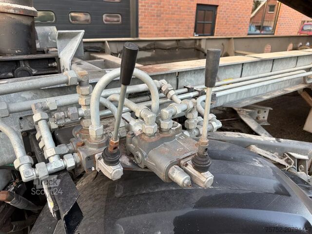 Sklápač Fliegl 55m3 Blaaskipper/Schleuse Liftas 2 tussenschotten