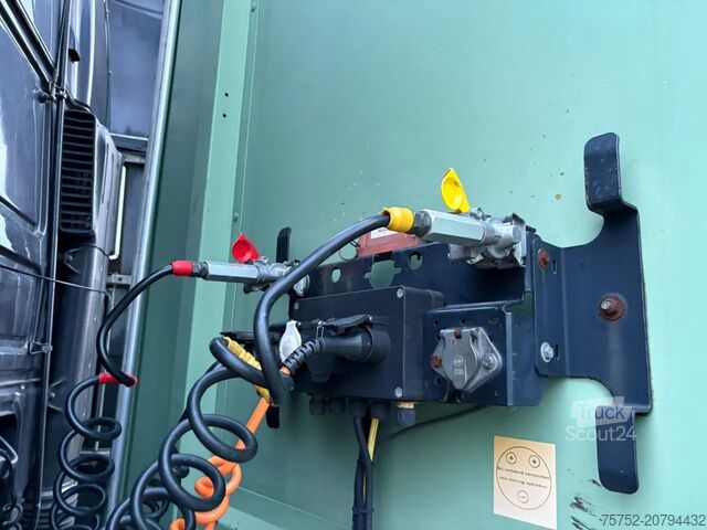 Stumdomi tentai Pacton 2AS City 12.6M Dhollandia Laadklep 2500KG Stuur...