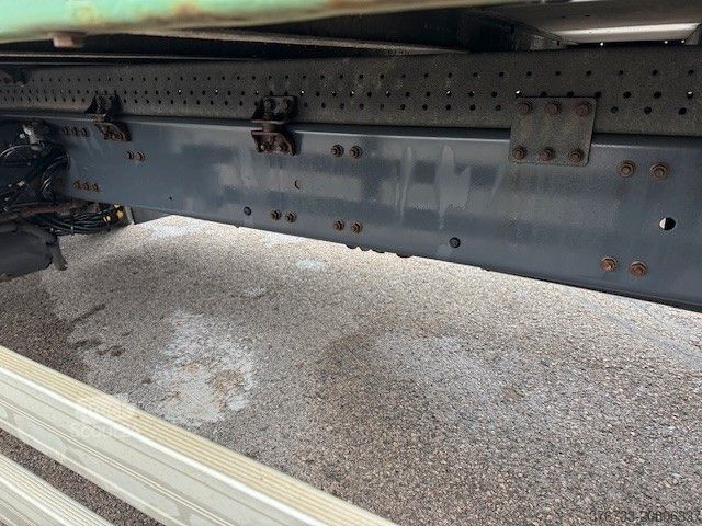 Camion plateau avec bâche VOLVO FL320 18 to., ¤6, Klima, LBW