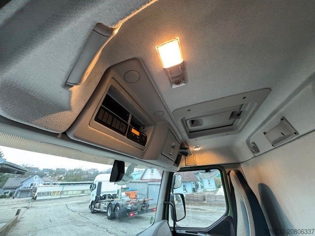 Camion plateau avec bâche VOLVO FL320 18 to., ¤6, Klima, LBW