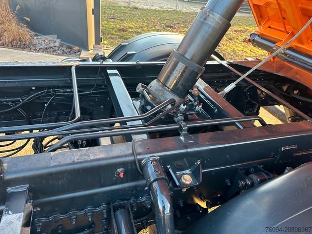 Camion-benne tricar MAN TGS 18.290 4x2 Kipper KRAN 12m FUNK AHK