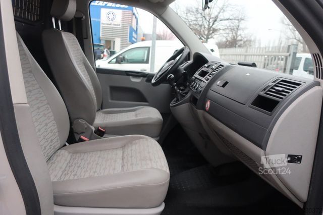 Furgon blaszak VOLKSWAGEN T5 Transporter Kasten/Klima/PDC/AHK/FN: A97