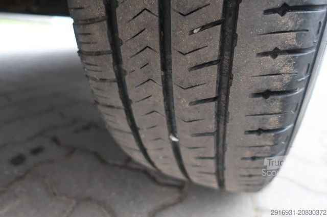 Furgon blaszak VOLKSWAGEN T5 Transporter Kasten/Klima/PDC/AHK/FN: A97