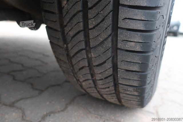 Furgon blaszak VOLKSWAGEN T5 Transporter Kasten/Klima/PDC/AHK/FN: 141