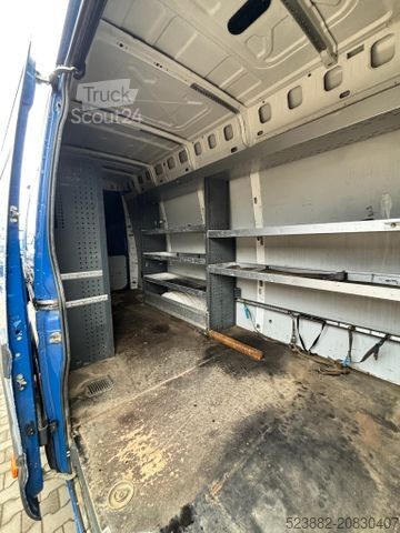 Furgon z wysokim dachem IVECO Daily 70C17 Regale*AHK*NL 3,8t*3Sitze*nur 185tkm