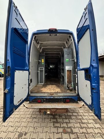 Furgon z wysokim dachem IVECO Daily 70C17 Regale*AHK*NL 3,8t*3Sitze*nur 185tkm