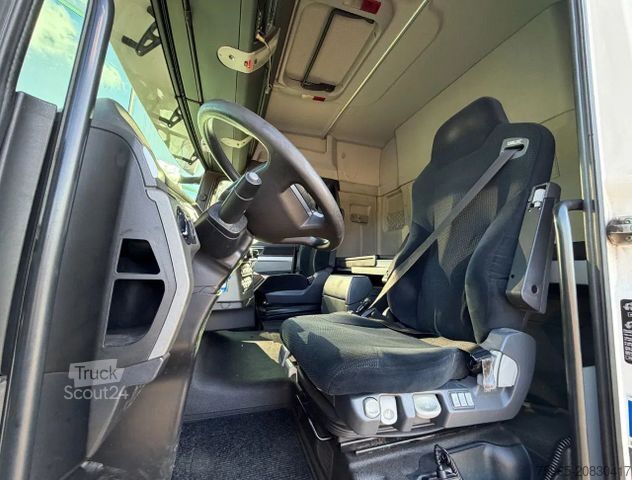 Standard tractor unit MAN TGX 26.440 TWINSTEER 851.000 KM TOP CONDITION HO