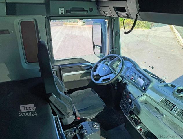 Standard tractor unit MAN TGX 26.440 TWINSTEER 851.000 KM TOP CONDITION HO