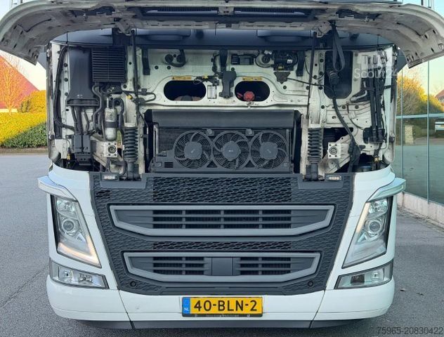 Standard tractor unit VOLVO FH 13.460 I-PARK COOL 2X TANKS SUPER CONDITION 2
