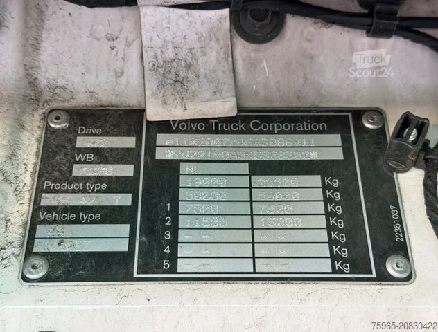 Standard tractor unit VOLVO FH 13.460 I-PARK COOL 2X TANKS SUPER CONDITION 2