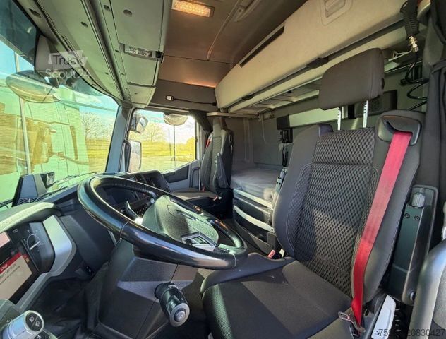 Vakio vetoauto RENAULT T460 EURO 6 ONLY 318.000 KM 2X TANKS TOP CONDITI