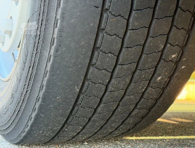 Vakio vetoauto RENAULT T460 EURO 6 ONLY 318.000 KM 2X TANKS TOP CONDITI