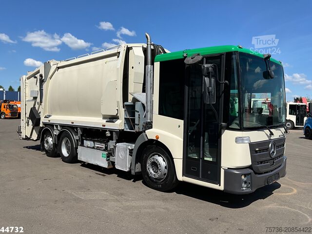 Refuse collection vehicle Mercedes-Benz Econic 2630 Euro 6 CNG Norba MF 300 18m³ 2 comp...