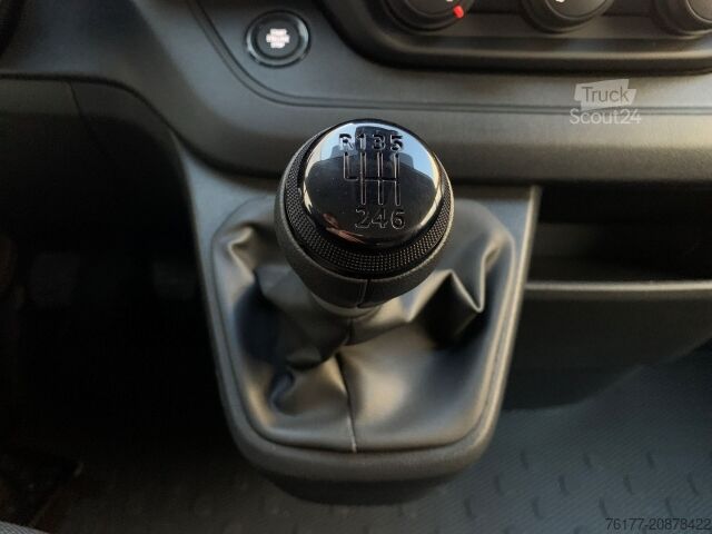 Furgon blaszak Renault Trafic L1H1 2,8t BLUE dCi 130 KOMFORT KLIMA+DAB+