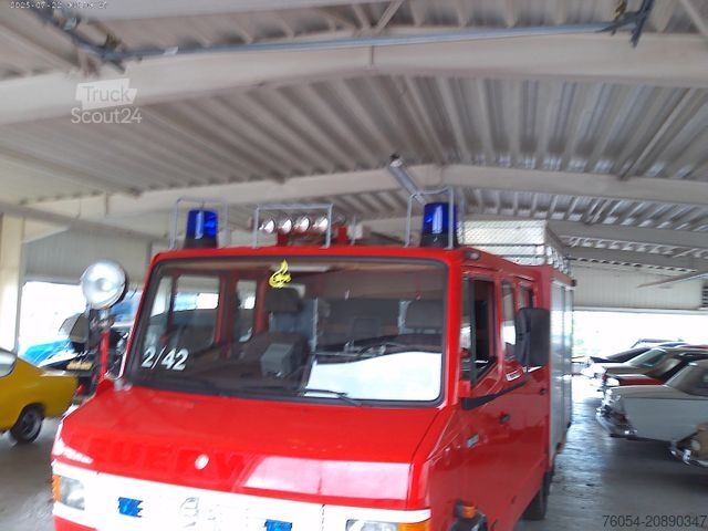 Vacuum tank truck MERCEDES-BENZ 814