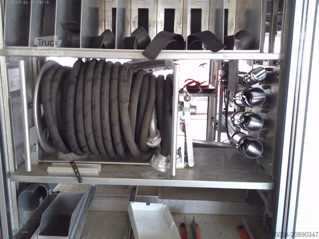 Vacuum tank truck MERCEDES-BENZ 814