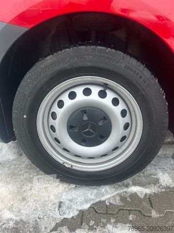 Duba panelată MERCEDES-BENZ Vito 110 LANG 6G KLIMA TEMPOMAT 2-SITZE SCHRÄNKE