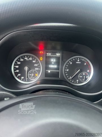 Duba panelată MERCEDES-BENZ Vito 110 LANG 6G KLIMA TEMPOMAT 2-SITZE SCHRÄNKE