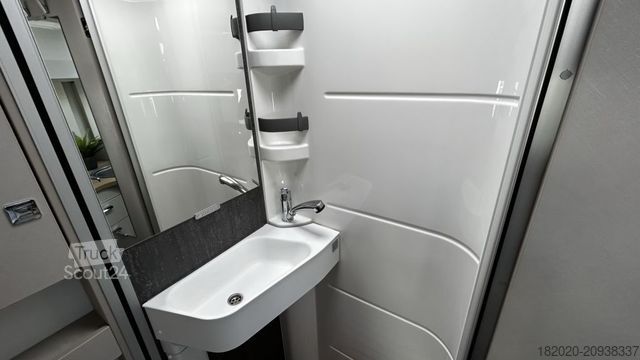 Polointegrovaný obytný vůz HYMER/ERIBA Tramp S 585 (32) SAT+TV, 170 PS