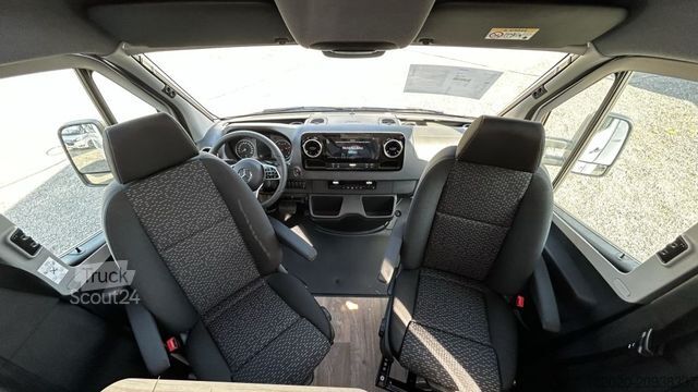 Polointegrovaný obytný vůz HYMER/ERIBA Tramp S 585 (32) SAT+TV, 170 PS