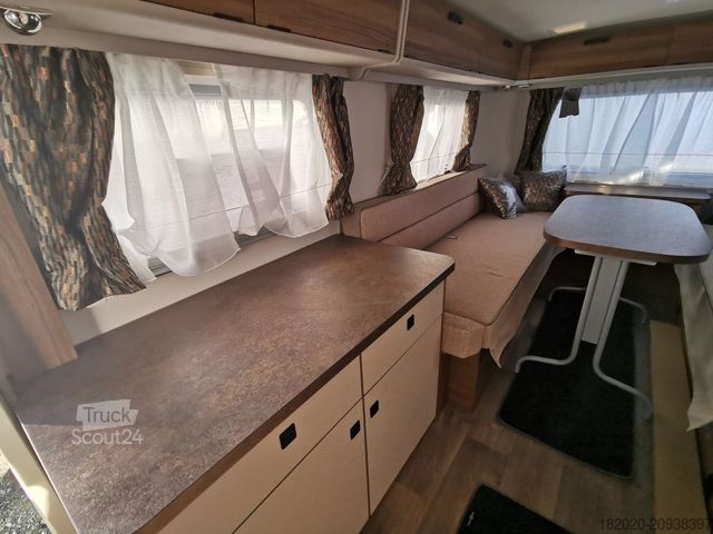 Caravana HYMER/ERIBA Touring 620 Ausstattungslinie Legend