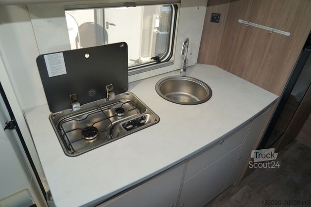 Alkovas kemperis CARADO A 361 PRO (60) Navi, RFK, SAT+TV