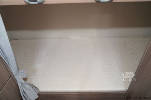 Alkovas kemperis CARADO A 361 PRO (60) Navi, RFK, SAT+TV