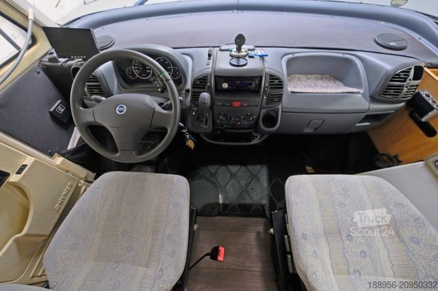 Autorulotă integrată HYMER/ERIBA B 524/Automatik/Festbett+Hubbett/Klima/Solar/DPF