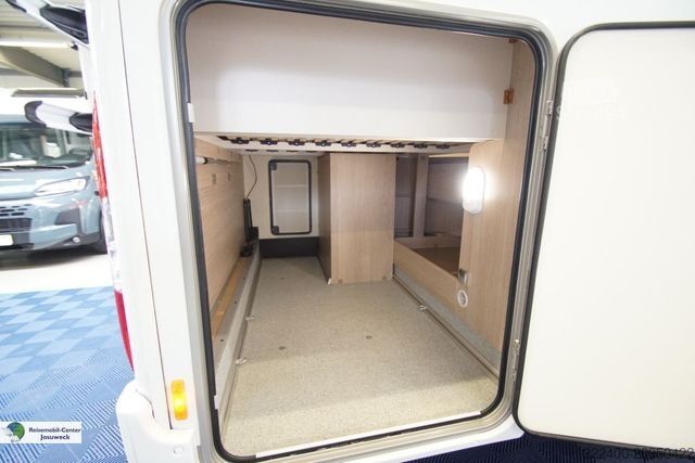 Autorulotă semi-integrată BÜRSTNER Lineo T 700 AUTOMATIK