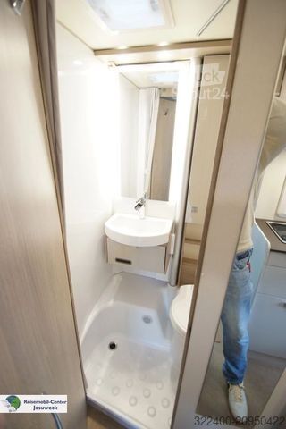 Autorulotă semi-integrată BÜRSTNER Lineo T 700 AUTOMATIK