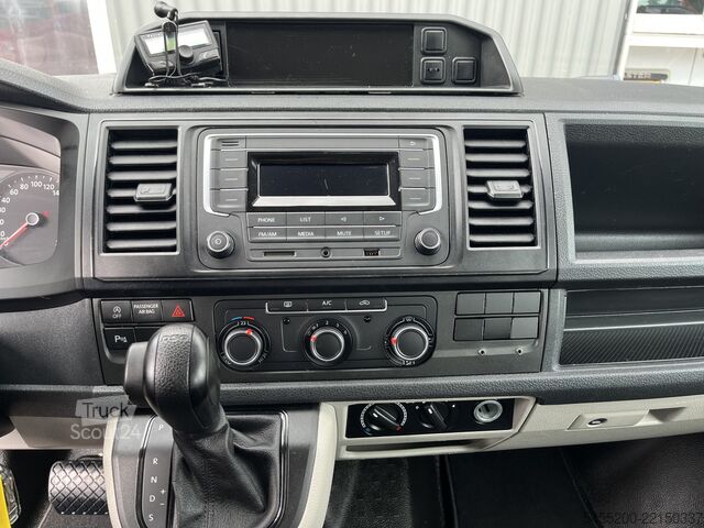 Autocarro de passageiros Volkswagen Transporter Kombi 2.0 TDI L1H1 Euro 6 Airco Cru...