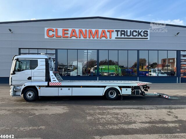 Véhicule de dépannage Man TGL 12.220 Euro 6 Recovery truck Just 65.900 km!