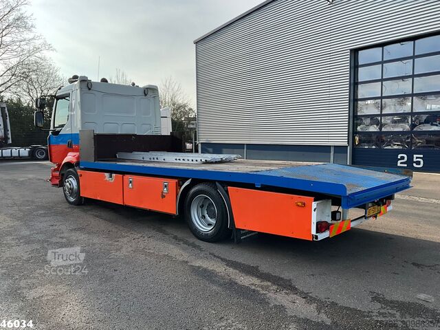 Fourgon porte-voitures Renault MIDLUM 240-12 Autotransporter met oprijrampen