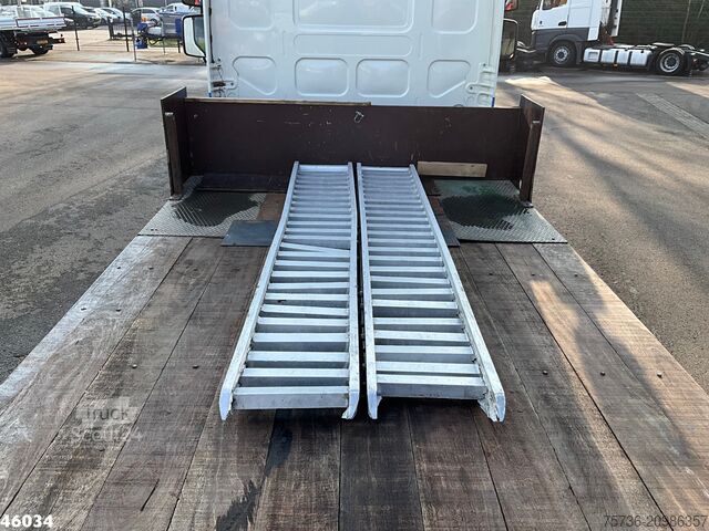 Fourgon porte-voitures Renault MIDLUM 240-12 Autotransporter met oprijrampen