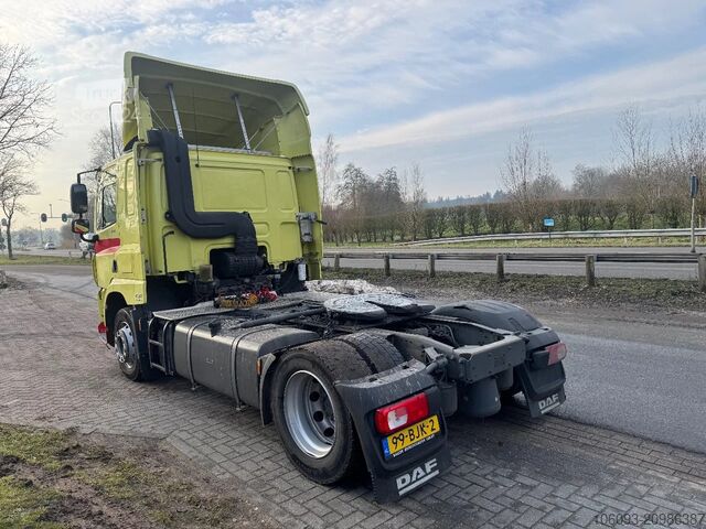 Standaard-SZM DAF CF 330 Slaapcabine
