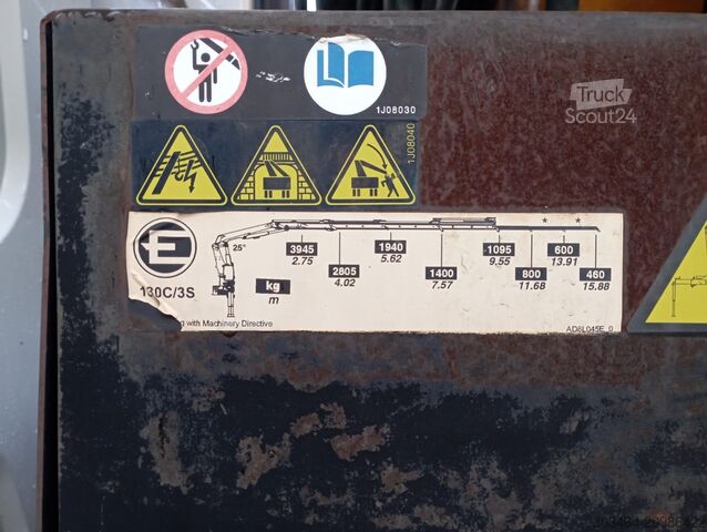 Grue montée sur camion DAF LF 18T LF 320 CV con gru EFFER