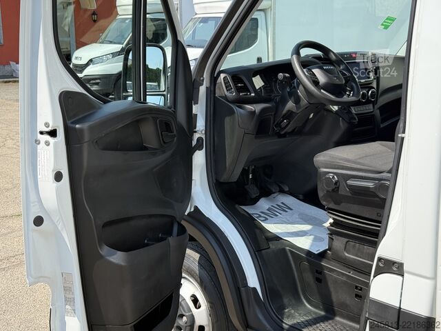 Dubă cu caroserie tip cutie Iveco daily 35-160