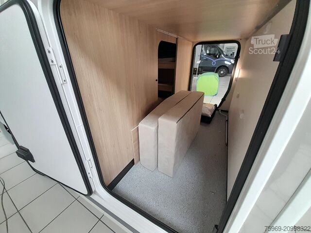 Halvintegrerad husbil CHAUSSON 724 ETAPE LINE